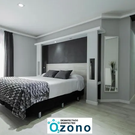 Hostal Overnight Madrid-3